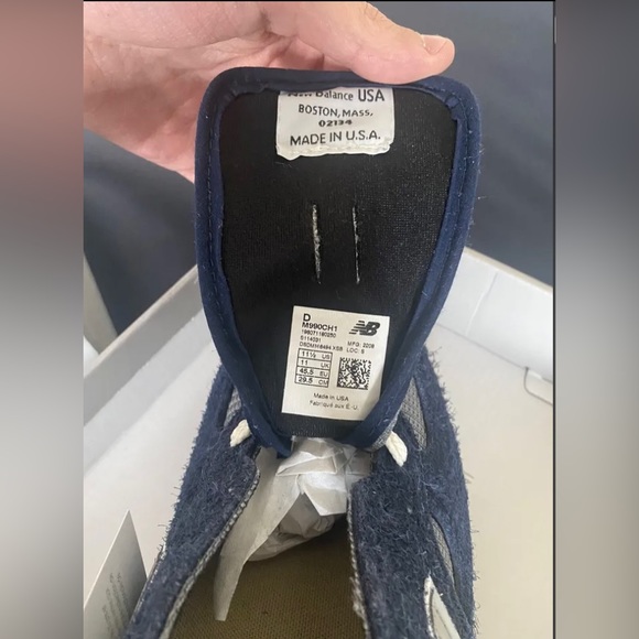 New Balance x Carhartt 990v1 Collab - Picture 7 of 7